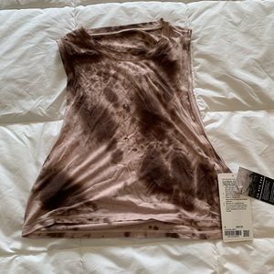 Lulu lemon cut back marble tie dye crop size 6